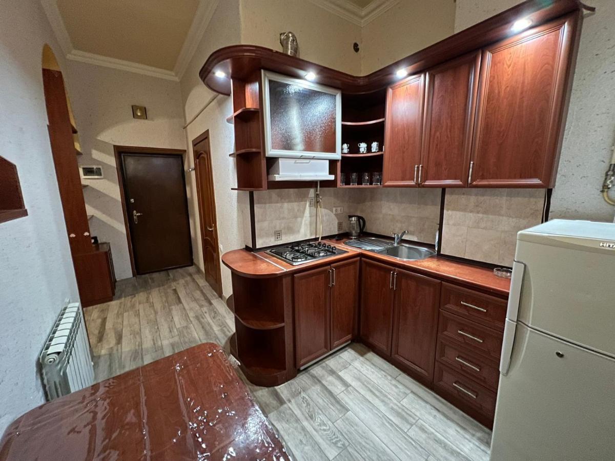 Comfy Apartment On Amiryan Street,Near Republic Squere Yerevan Ngoại thất bức ảnh